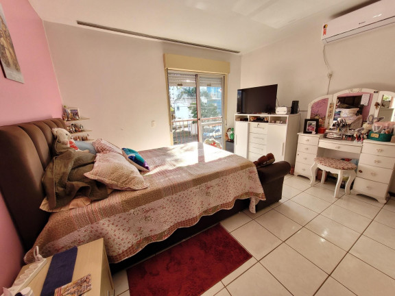 Imagem Casa com 3 Quartos à Venda, 168 m² em Camobi - Santa Maria Imagem Casa com 3 Quartos à Venda, 168 m² em Camobi - Santa Maria