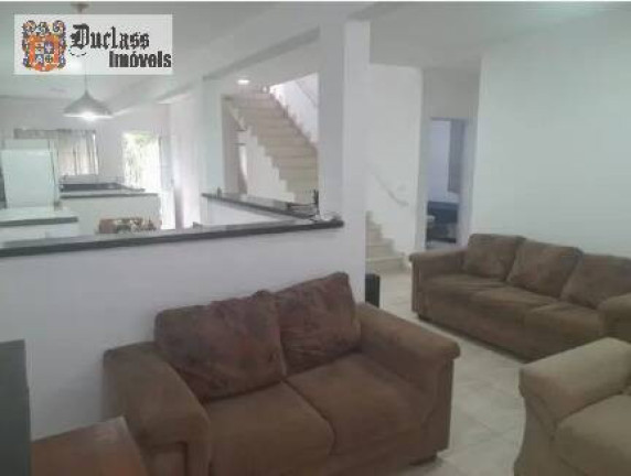 Imagem Sobrado com 8 Quartos à Venda, 480 m² em Mongaguá Imagem Sobrado com 8 Quartos à Venda, 480 m² em Mongaguá