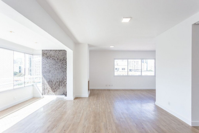 Imagem Imóvel com 2 Quartos à Venda, 137 m² em Vila Olímpia - São Paulo Imagem Imóvel com 2 Quartos à Venda, 137 m² em Vila Olímpia - São Paulo