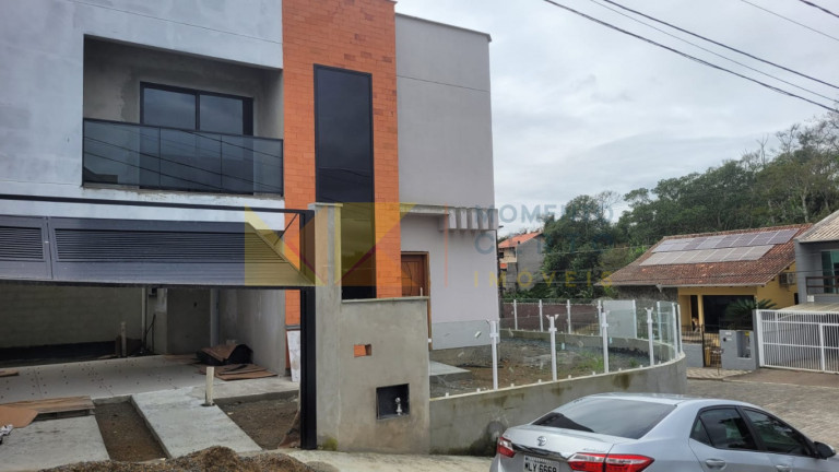 Imagem Sobrado com 3 Quartos à Venda, 132 m² em Escola Agrícola - Blumenau Imagem Sobrado com 3 Quartos à Venda, 132 m² em Escola Agrícola - Blumenau