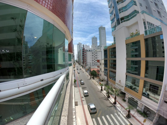 Imagem Apartamento com 3 Quartos à Venda, 190 m² em Centro - Balneário Camboriú
