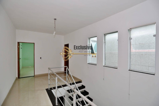 Imagem Sobrado com 3 Quartos à Venda, 210 m² em Vila Humaitá - Santo André