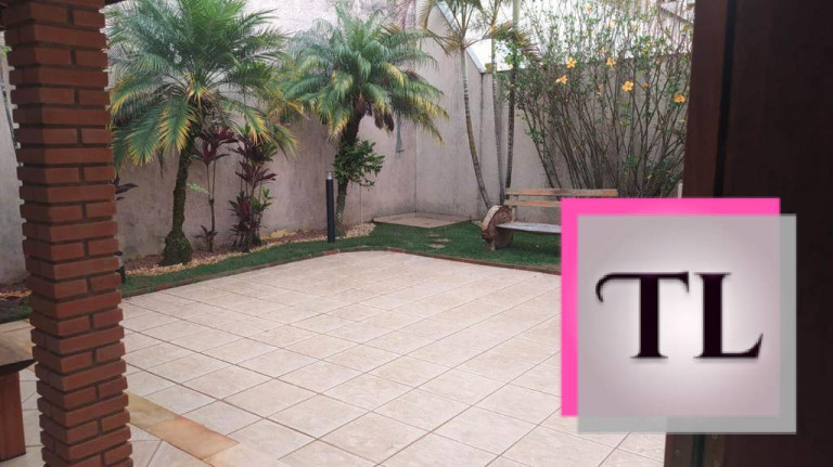 Imagem Casa com 3 Quartos à Venda, 330 m² em Poços De Caldas