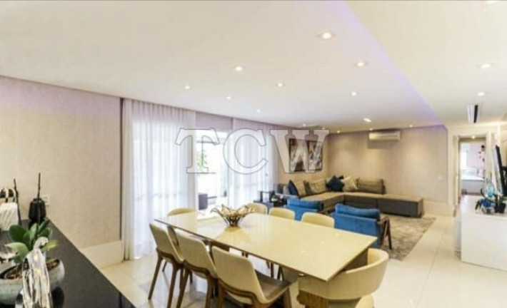 Imagem Apartamento com 4 Quartos à Venda, 192 m² em Aclimação - São Paulo