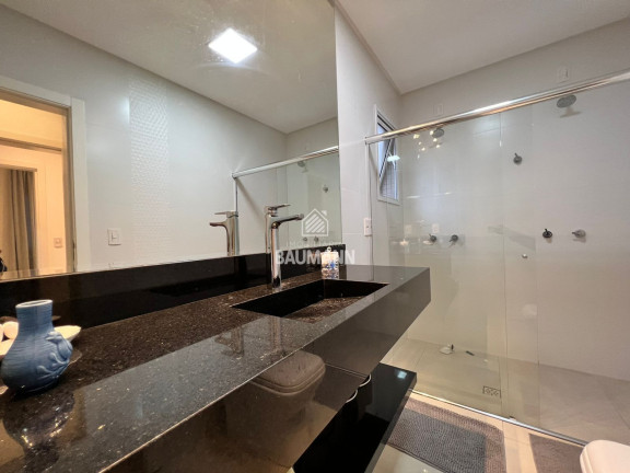 Foto do imóvel Apartamento com 3 Quartos à Venda, 120 m² em Meia Praia - Itapema