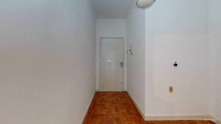 Imagem Imóvel com 3 Quartos à Venda, 108 m² em Santana - Porto Alegre Imagem Imóvel com 3 Quartos à Venda, 108 m² em Santana - Porto Alegre