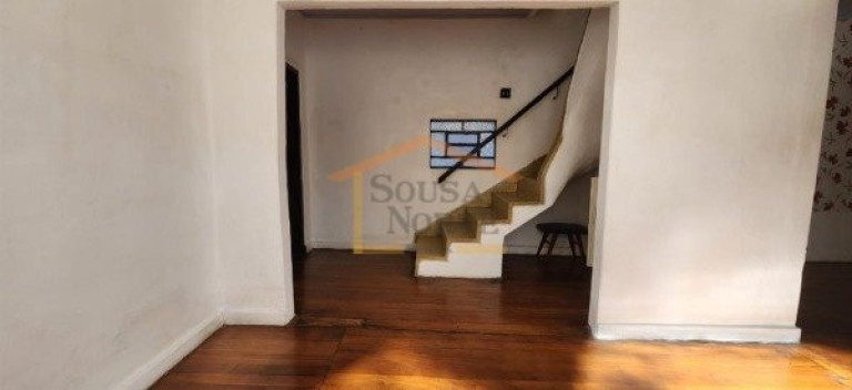 Imagem Sobrado com 3 Quartos à Venda, 245 m² em água Fria - São Paulo