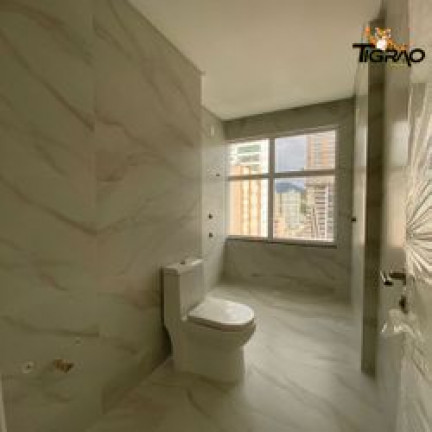 Imagem Apartamento com 4 Quartos à Venda, 188 m² em Meia Praia - Itapema Imagem Apartamento com 4 Quartos à Venda, 188 m² em Meia Praia - Itapema