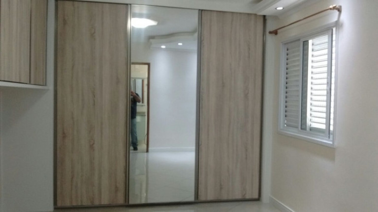 Imagem Apartamento com 3 Quartos para Alugar,  em Centro - Jacareí