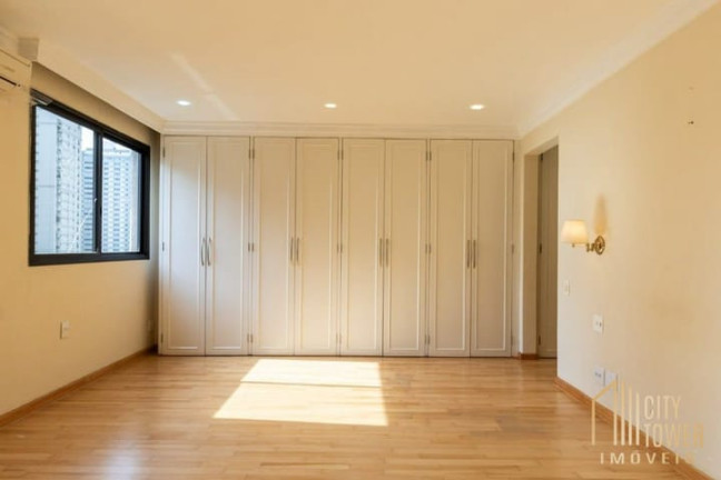 Imagem Apartamento com 3 Quartos à Venda, 209 m² em Itaim Bibi - São Paulo