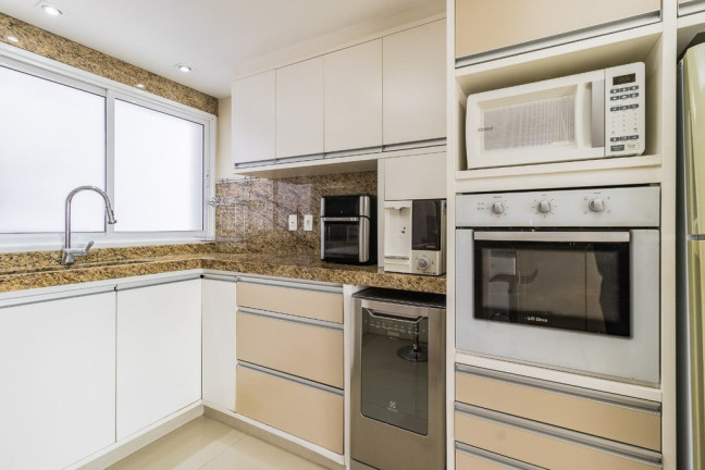 Imagem Apartamento com 3 Quartos à Venda, 125 m² em Jardim Europa - Porto Alegre Imagem Apartamento com 3 Quartos à Venda, 125 m² em Jardim Europa - Porto Alegre