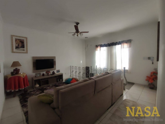 Imagem Casa com 5 Quartos à Venda, 405 m² em Cidade Alta - Cuiabá Imagem Casa com 5 Quartos à Venda, 405 m² em Cidade Alta - Cuiabá