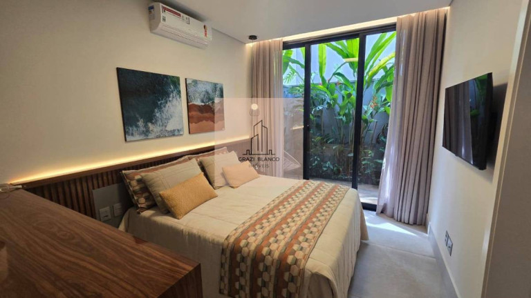Imagem Casa de Condomínio com 4 Quartos à Venda, 349 m²