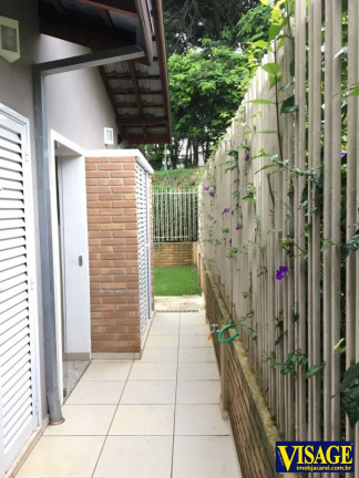 Imagem Casa com 3 Quartos à Venda, em Jd. Coleginho - Jacareí Imagem Casa com 3 Quartos à Venda, em Jd. Coleginho - Jacareí