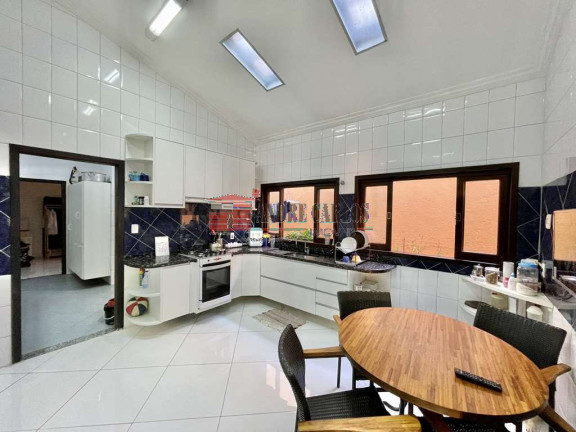 Imagem Casa de Condomínio com 3 Quartos à Venda, 494 m² em Chácara Dos Lagos - Carapicuíba Imagem Casa de Condomínio com 3 Quartos à Venda, 494 m² em Chácara Dos Lagos - Carapicuíba