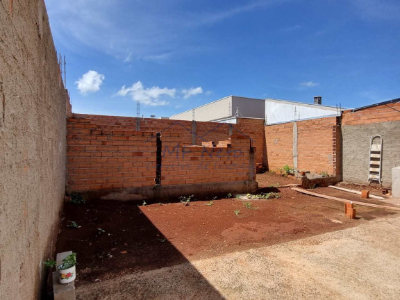 Imagem Casa com 2 Quartos à Venda, 250 m² em Jardim Girassol - Pirassununga