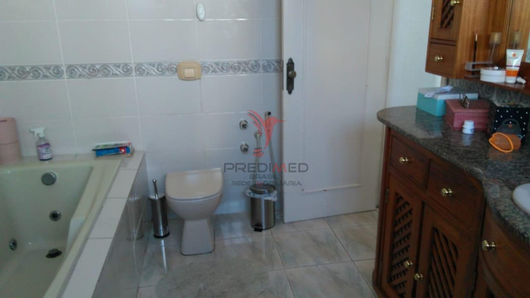 Imagem Casa com 8 Quartos à Venda, 200 m² em Centro - Pelotas