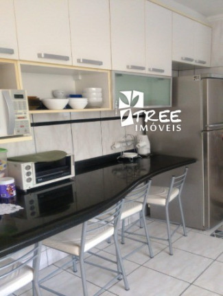 Imagem Casa com 3 Quartos à Venda, 200 m² em Arujá Country Club - Arujá Imagem Casa com 3 Quartos à Venda, 200 m² em Arujá Country Club - Arujá