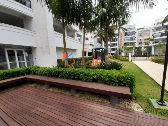 Imagem Apartamento com 3 Quartos à Venda, 107 m² em Abraão - Florianópolis Imagem Apartamento com 3 Quartos à Venda, 107 m² em Abraão - Florianópolis