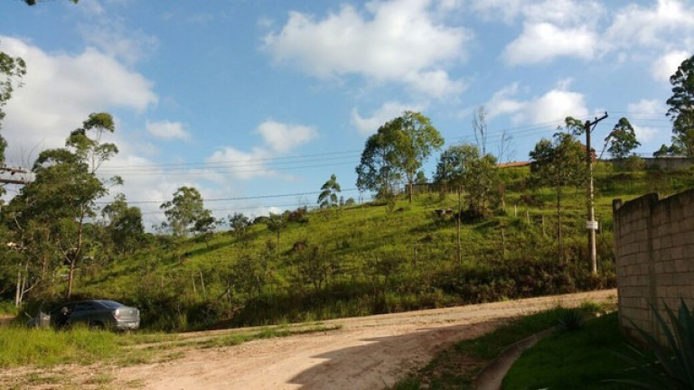 Imóvel à Venda, 2.250 m² em Ville Saint James I - Campo Limpo Paulista