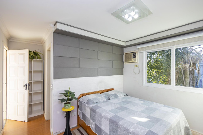 Imagem Casa com 3 Quartos à Venda, 230 m² em Cidade Industrial - Curitiba Imagem Casa com 3 Quartos à Venda, 230 m² em Cidade Industrial - Curitiba