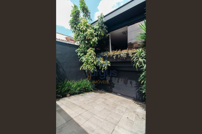 Imagem Casa com 3 Quartos à Venda, 380 m² em Jardim Avelino - São Paulo
