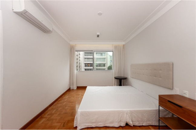 Imagem Apartamento com 3 Quartos à Venda, 198 m² em Itaim Bibi - São Paulo