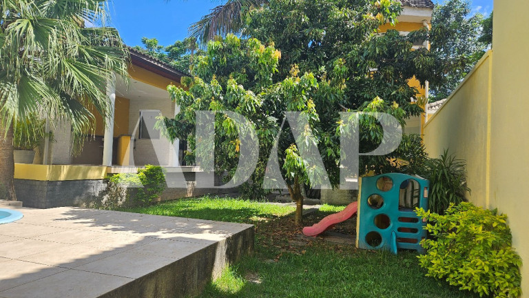 Imagem Casa com 3 Quartos à Venda, 400 m² em Vargem Grande - Rio De Janeiro Imagem Casa com 3 Quartos à Venda, 400 m² em Vargem Grande - Rio De Janeiro
