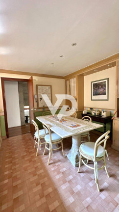 Imagem Casa com 3 Quartos à Venda, 349 m² em Alphaville - Barueri