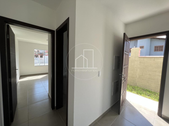 Imagem Casa com 3 Quartos à Venda, 185 m² em São João Do Rio Vermelho - Florianópolis Imagem Casa com 3 Quartos à Venda, 185 m² em São João Do Rio Vermelho - Florianópolis