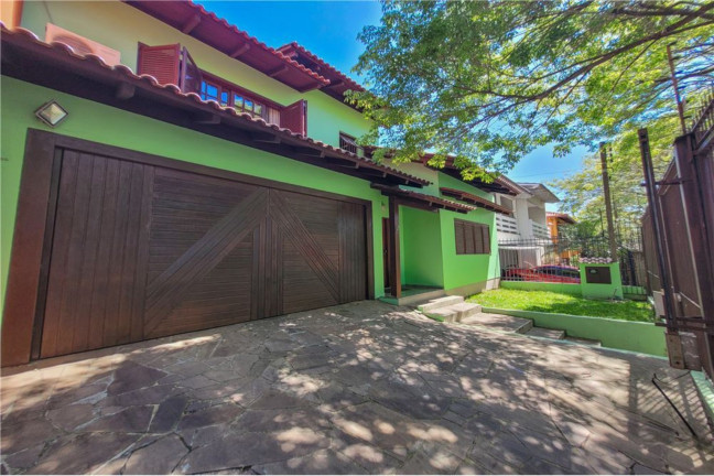Imagem Casa com 3 Quartos à Venda, em Jardim Itu - Porto Alegre Imagem Casa com 3 Quartos à Venda, em Jardim Itu - Porto Alegre