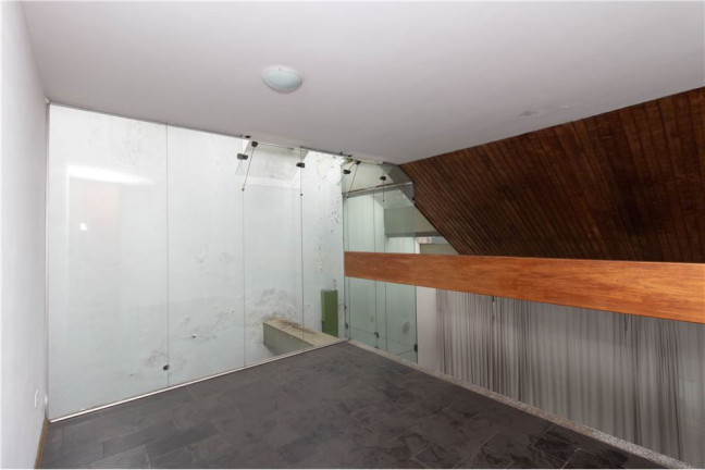 Imagem Casa com 1 Quarto à Venda, 200 m² em Moema - São Paulo Imagem Casa com 1 Quarto à Venda, 200 m² em Moema - São Paulo