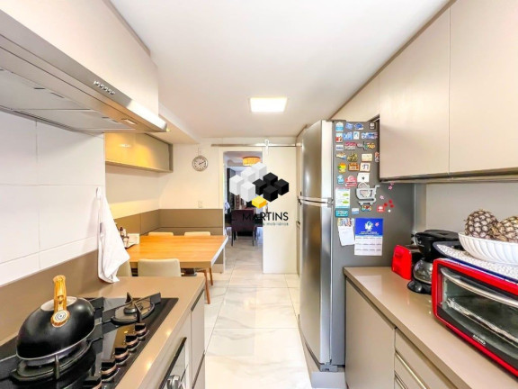 Imagem Apartamento com 3 Quartos à Venda, 183 m² em Petrópolis - Porto Alegre Imagem Apartamento com 3 Quartos à Venda, 183 m² em Petrópolis - Porto Alegre