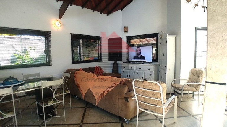 Imagem Casa com 4 Quartos à Venda, 300 m² em São Marcos - Peruíbe Imagem Casa com 4 Quartos à Venda, 300 m² em São Marcos - Peruíbe