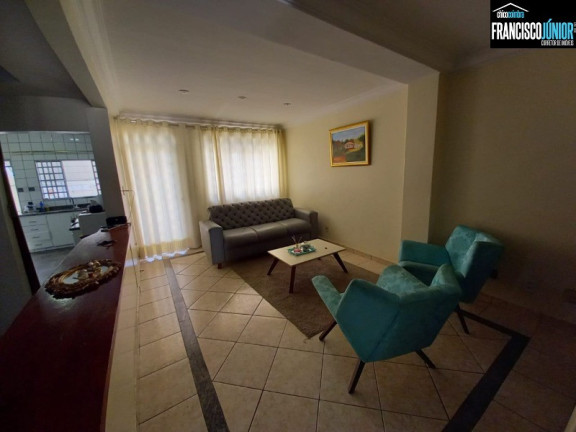 Imagem Casa com 4 Quartos à Venda, 244 m² em Setor Sudoeste - Goiânia Imagem Casa com 4 Quartos à Venda, 244 m² em Setor Sudoeste - Goiânia