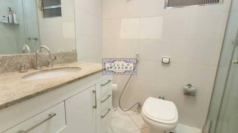 Imagem Apartamento com 4 Quartos à Venda ou Locação, 240 m² em Copacabana - Rio De Janeiro Imagem Apartamento com 4 Quartos à Venda ou Locação, 240 m² em Copacabana - Rio De Janeiro