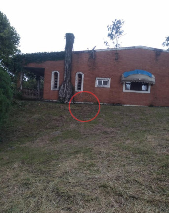 Imagem Chácara com 4 Quartos à Venda, 350 m² em Centro - Guararema
