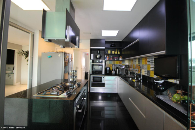 Imagem Apartamento com 4 Quartos à Venda, 228 m² em Savassi - Belo Horizonte Imagem Apartamento com 4 Quartos à Venda, 228 m² em Savassi - Belo Horizonte
