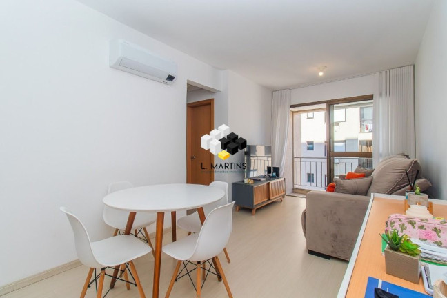 Imagem Apartamento com 2 Quartos à Venda, 61 m² em Jardim Do Salso - Porto Alegre