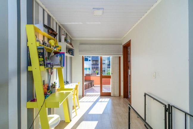 Imagem Imóvel com 2 Quartos à Venda,  em Petrópolis - Porto Alegre