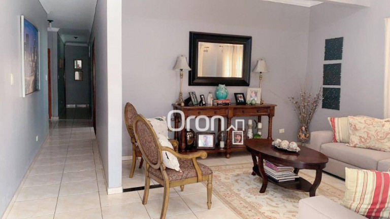 Imagem Casa com 3 Quartos à Venda, 266 m² em Recreio Dos Funcionários Públicos - Goiânia Imagem Casa com 3 Quartos à Venda, 266 m² em Recreio Dos Funcionários Públicos - Goiânia