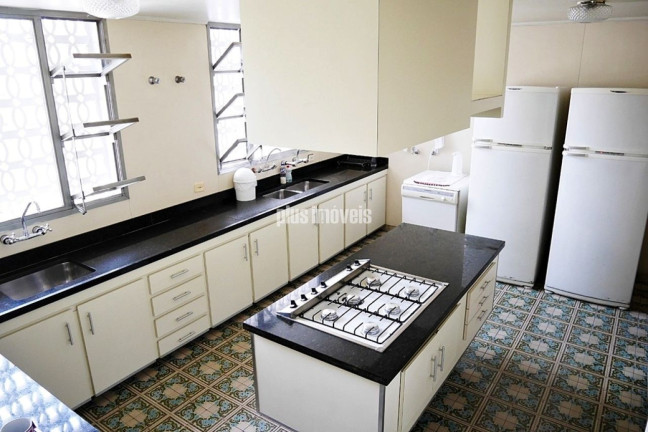 Imagem Casa com 4 Quartos à Venda, 572 m² em Jardim Guedala - São Paulo