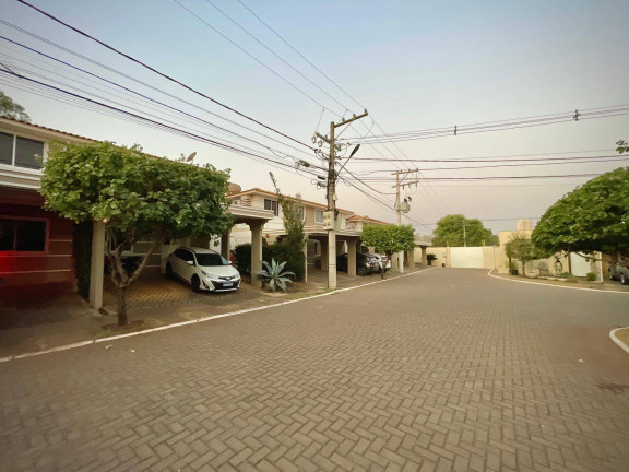 Imagem Casa de Condomínio com 3 Quartos à Venda, 300 m² em Despraiado - Cuiabá