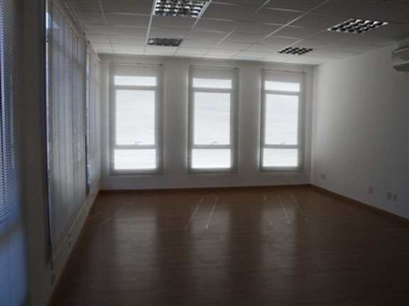 Imagem Sala Comercial para Alugar, 90 m² em Bairro Inválido - Cidade Inexistente