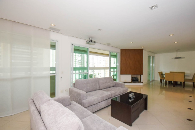Imóvel com 3 Quartos à Venda, 193 m² em Vila Suzana - São Paulo