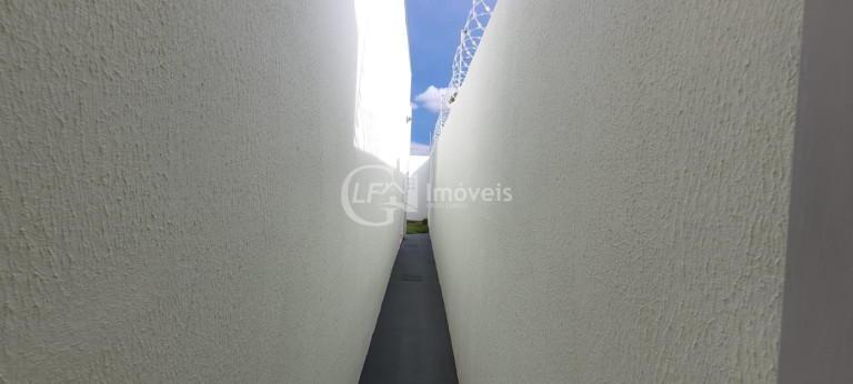 Imagem Casa com 3 Quartos à Venda, 89 m² em São Francisco - Campo Grande Imagem Casa com 3 Quartos à Venda, 89 m² em São Francisco - Campo Grande