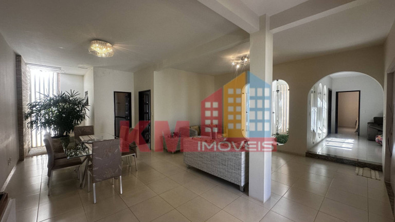 Imagem Casa com 3 Quartos à Venda, 481 m² em Presidente Costa E Silva - Mossoró