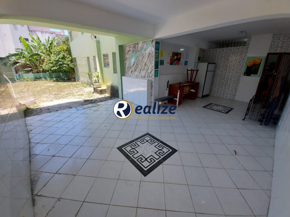 Imagem Casa com 8 Quartos à Venda, 265 m² em Centro - Guarapari Imagem Casa com 8 Quartos à Venda, 265 m² em Centro - Guarapari