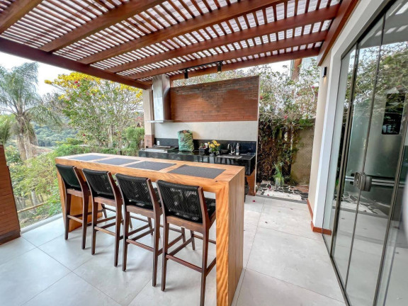 Imagem Casa com 6 Quartos à Venda, 370 m² Imagem Casa com 6 Quartos à Venda, 370 m²