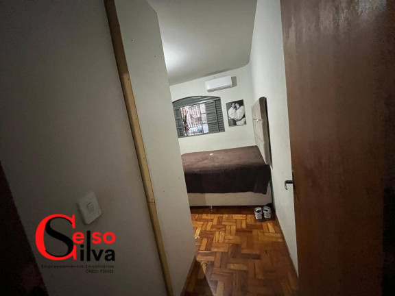 Imagem Casa com 3 Quartos à Venda, 360 m² em Maringá